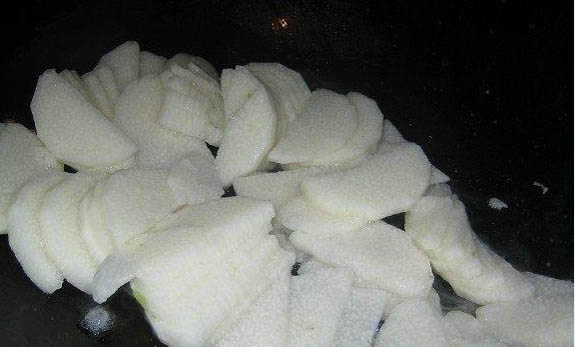 狗狗拉稀嘔吐不吃不喝怎么辦